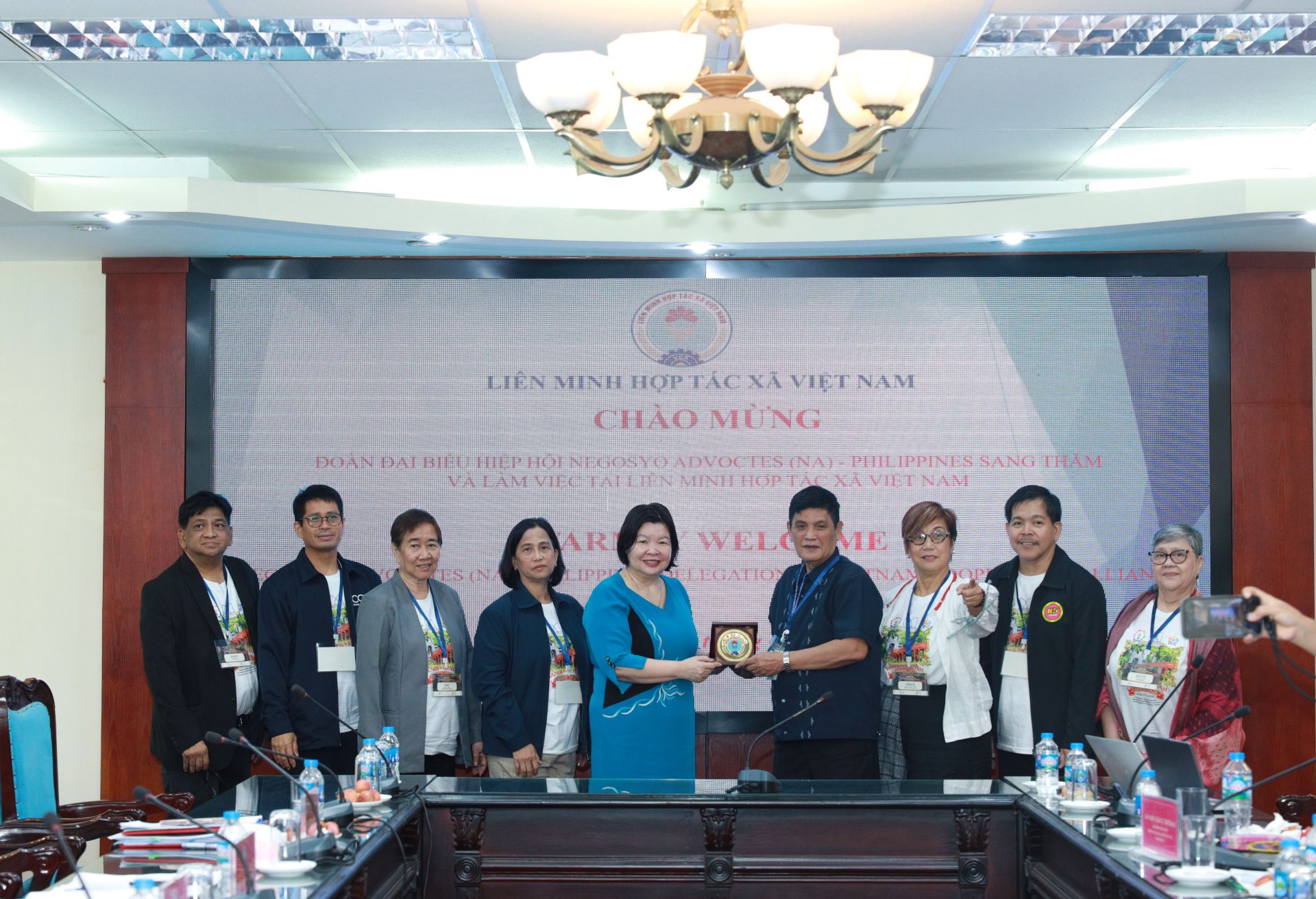 Đoàn đại biểu hiệp hội Negosyo Advoctes (NA) - Philippines sang thăm và làm việc tại Liên minh Hợp tác xã Việt Nam