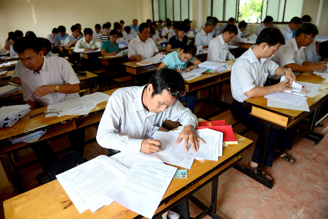 Phê duyệt, công nhận kết quả kỳ thi tuyển dụng lại người làm việc vào các pháp nhân trực thuộc