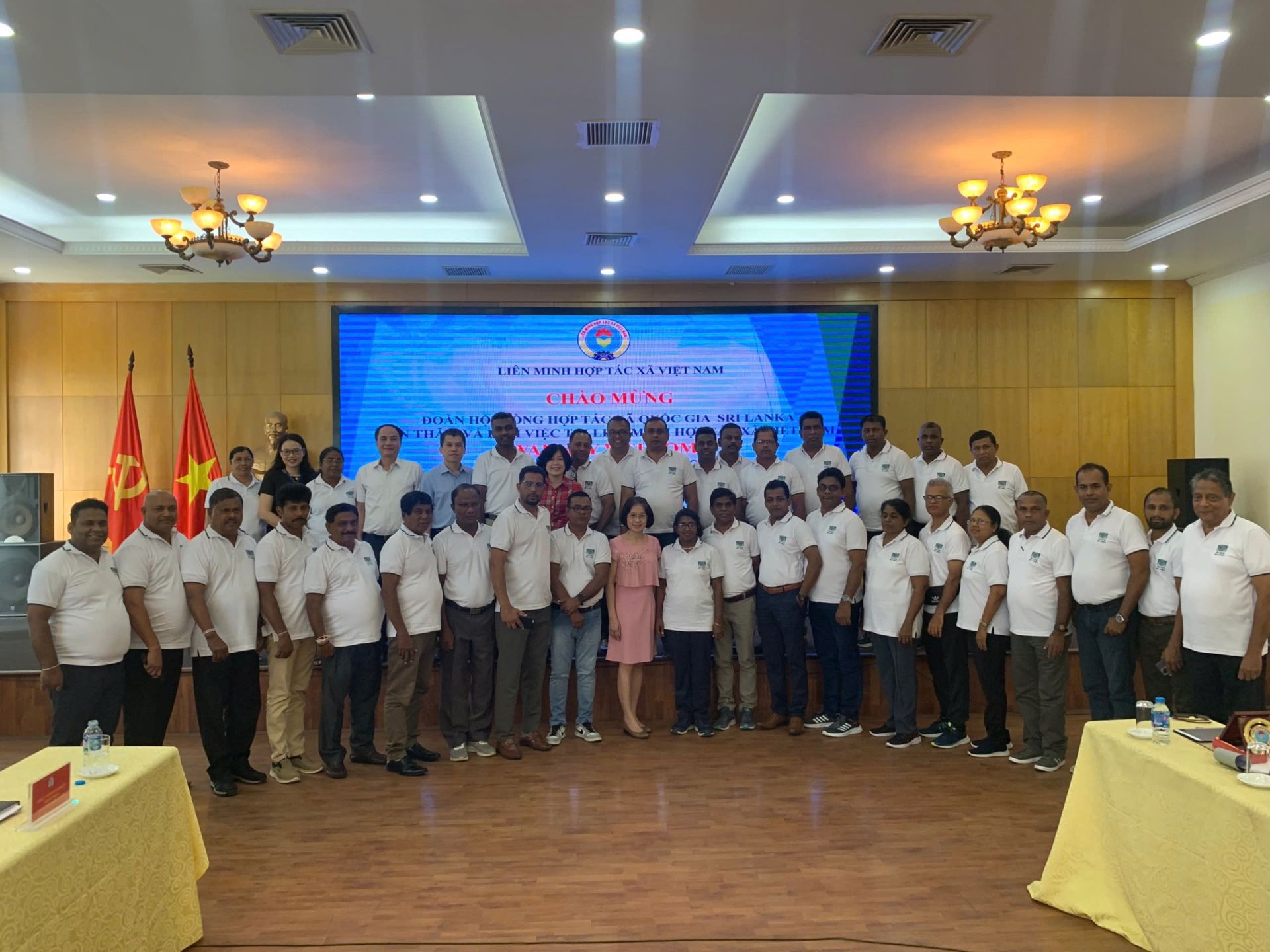 Đoàn Hội đồng Hợp tác xã quốc gia Sri Lanka đến thăm và làm việc tại Liên minh Hợp tác xã Việt Nam