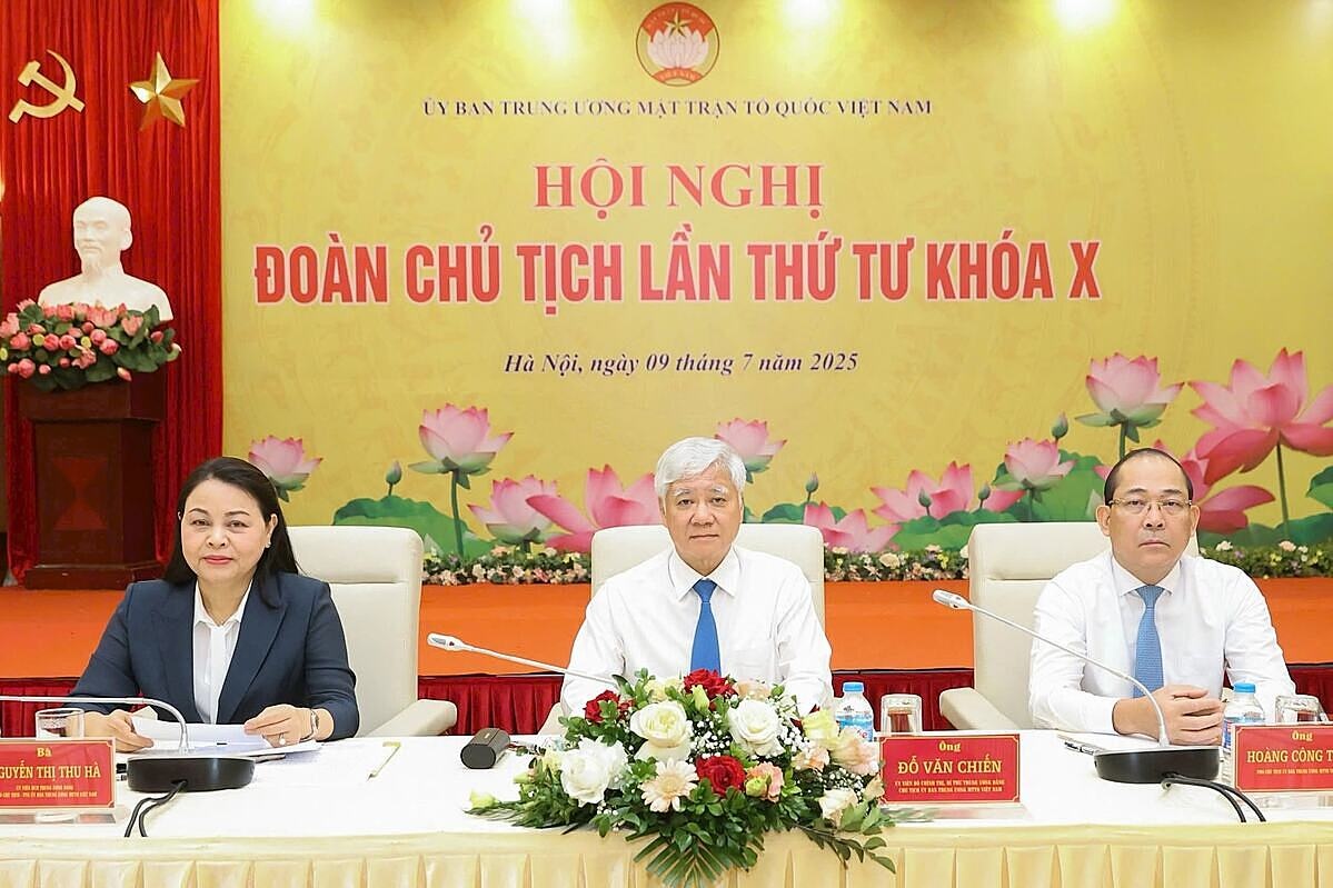 Hội nghị Đoàn Chủ tịch UBTƯ MTTQ Việt Nam lần thứ tư, khóa X: Tiếp tục triển khai rà soát, sắp xếp lại tổ chức trực thuộc MTTQ