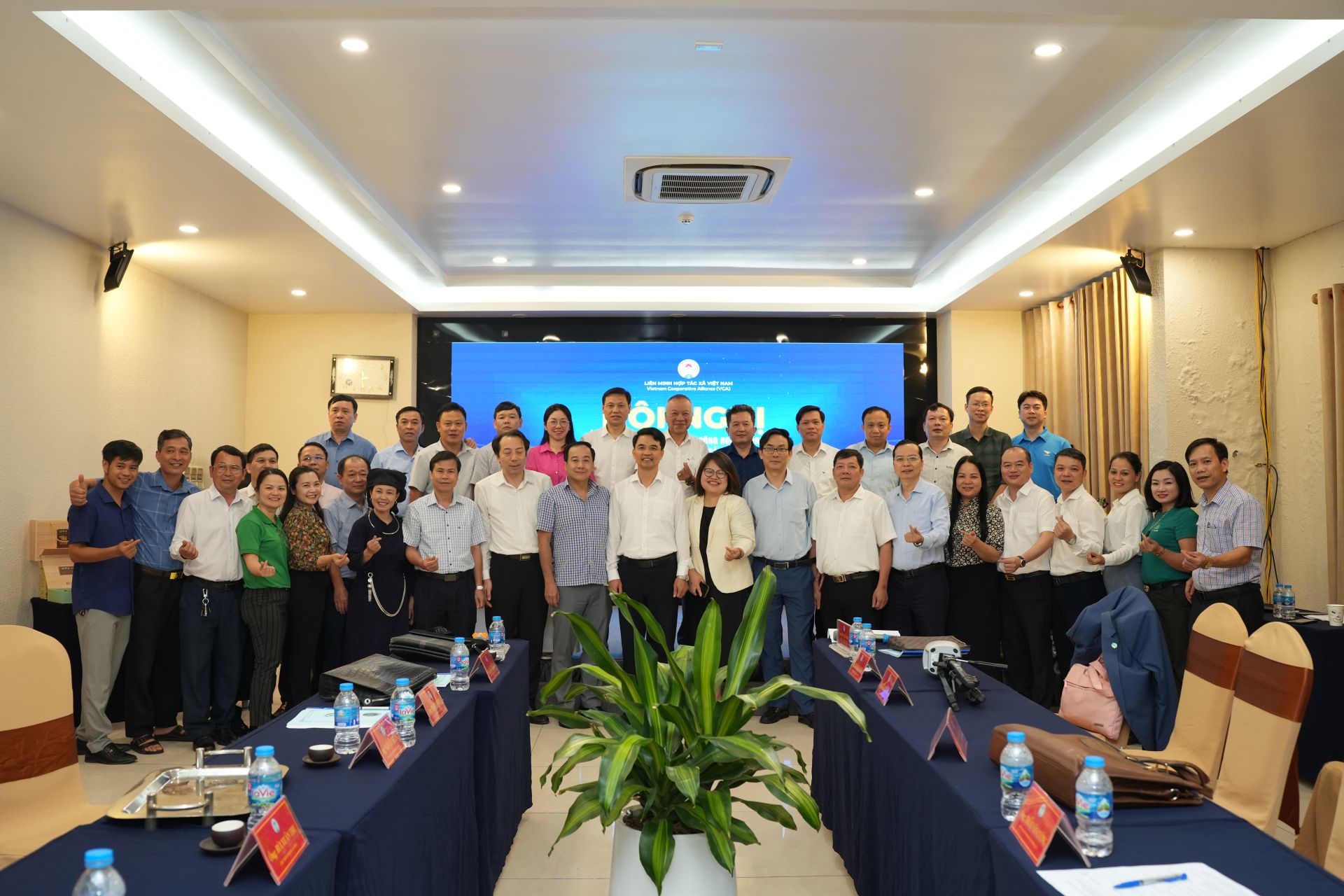 Khai trương Chợ sản phẩm trực tuyến cho thành viên HTX và đồng bào dân tộc thiểu số và miền núi