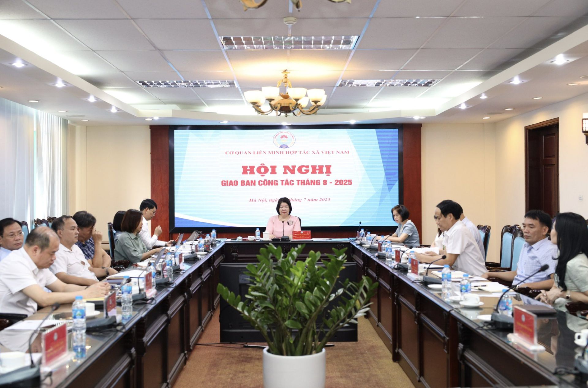 Đẩy mạnh công tác chuyển đổi số với hệ điều hành văn bản trực tuyến