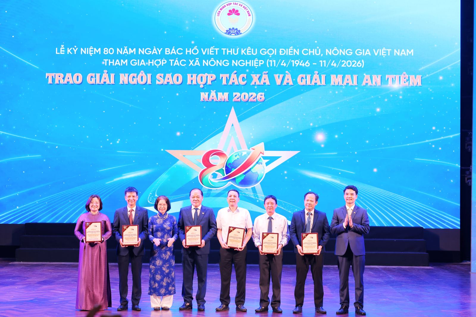Co-opBank đồng hành cùng Lễ trao Giải Ngôi sao Hợp tác xã và Giải Mai An Tiêm năm 2026.