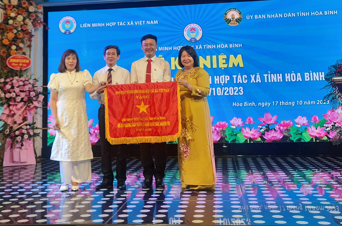 Liên minh HTX tỉnh Hòa Bình là nòng cốt thúc đẩy kinh tế tập thể tỉnh