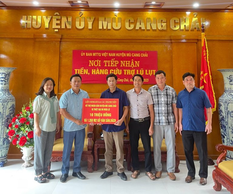 Liên minh Hợp tác xã tỉnh Yên Bái ủng hộ bà con vùng lũ Mù Cang Chải