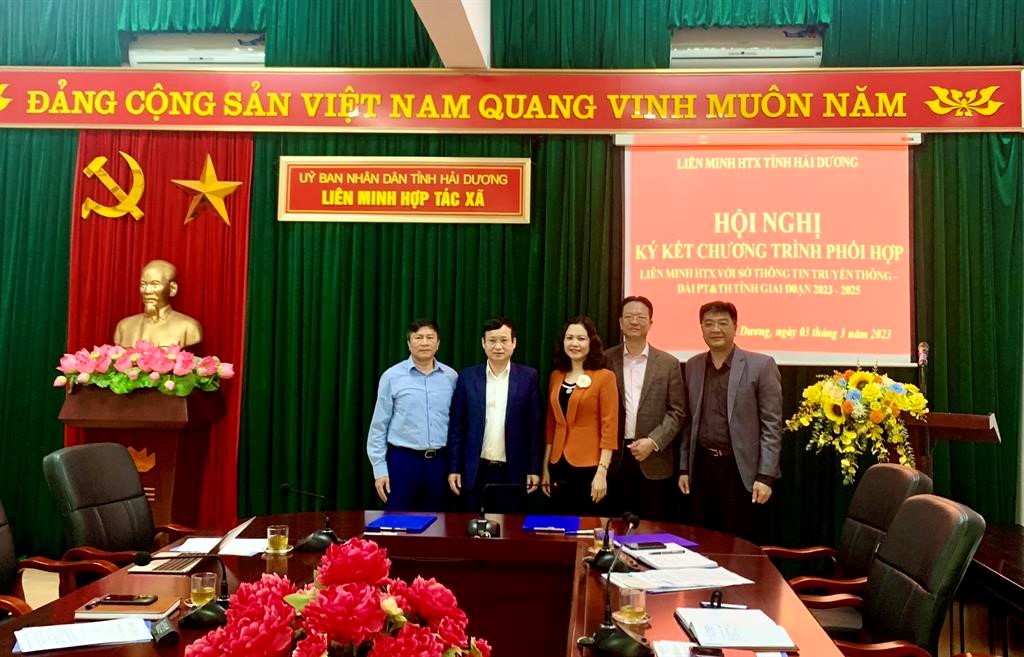 Hội nghị ký kết Chương trình phối hợp giữa Liên minh HTX tỉnh Hải Dương với Sở Thông tin - truyền thông và Đài Phát thanh - truyền hình tỉnh giai đoạn 2023 – 2025