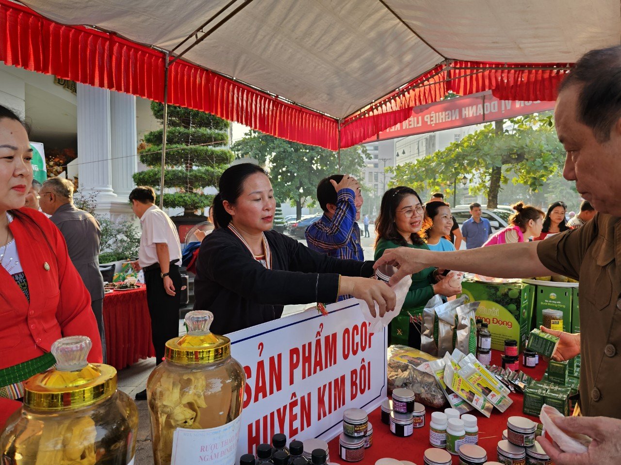 Tạo tiếng nói tập thể trong việc góp ý xây dựng và bảo vệ quyền lợi của kinh tế tập thể và thành viên