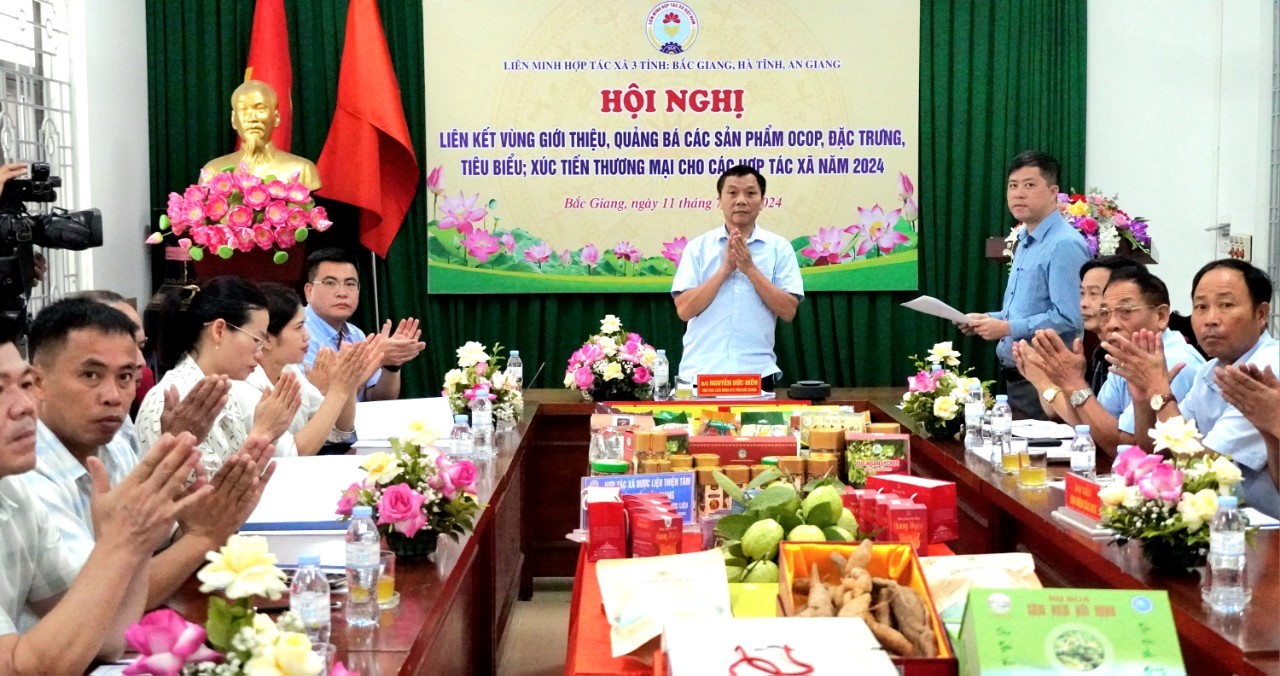 Hội nghị Liên kết vùng giới thiệu, quảng bá các sản phẩm OCOP, đặc trưng, tiêu biểu; xúc tiến thương mại cho các Hợp tác xã 3 tỉnh: Bắc Giang – Hà Tĩnh – An Giang
