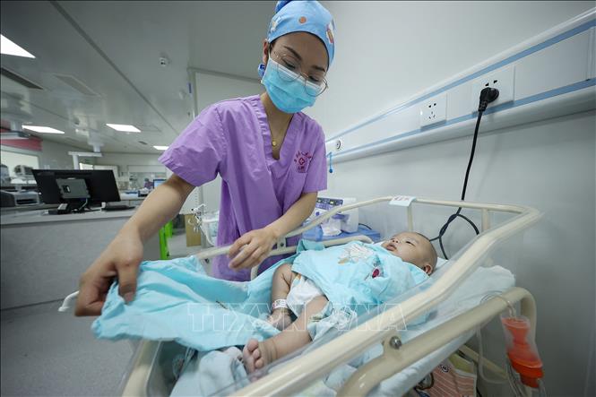 Trung Quốc ghi nhận dân số giảm lần đầu tiên sau 6 thập kỷ