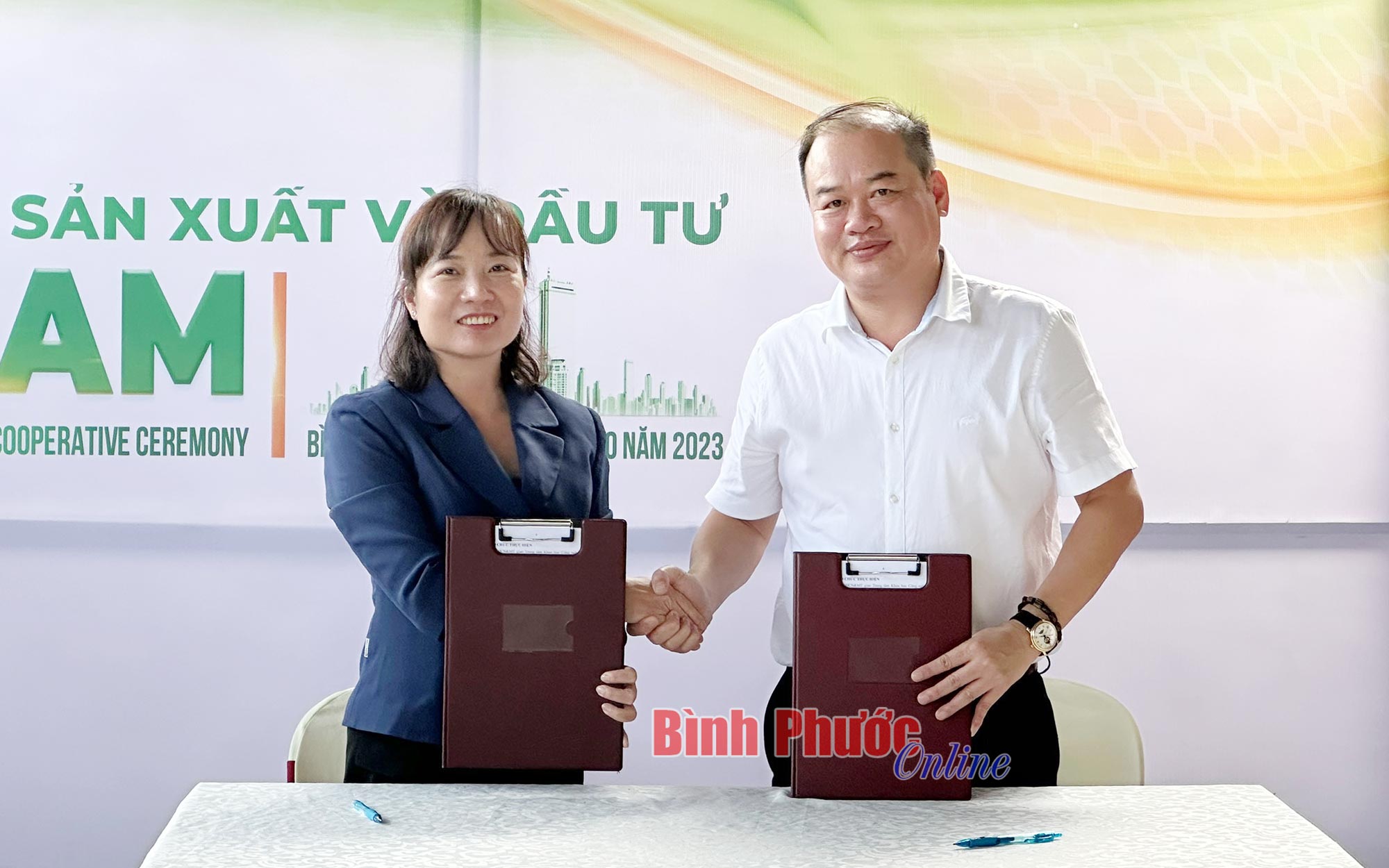 Bình Phước: Ký kết phối hợp hỗ trợ phát triển kinh tế tập thể, hợp tác xã