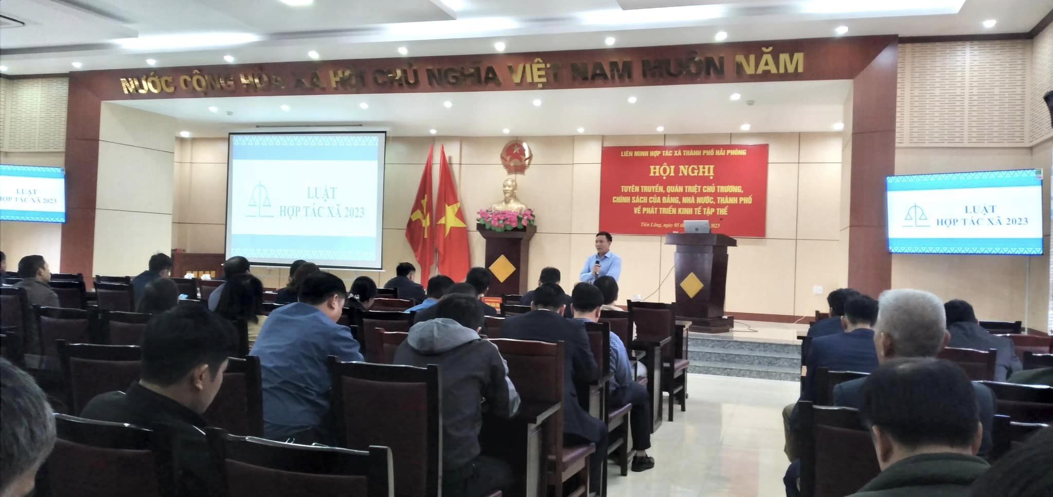 Hội nghị tuyên truyền, quán triệt các chủ trương, chính sách của Đảng, Nhà nước, thành phố về phát triển kinh tế tập thể trên địa bàn huyện Tiên Lãng