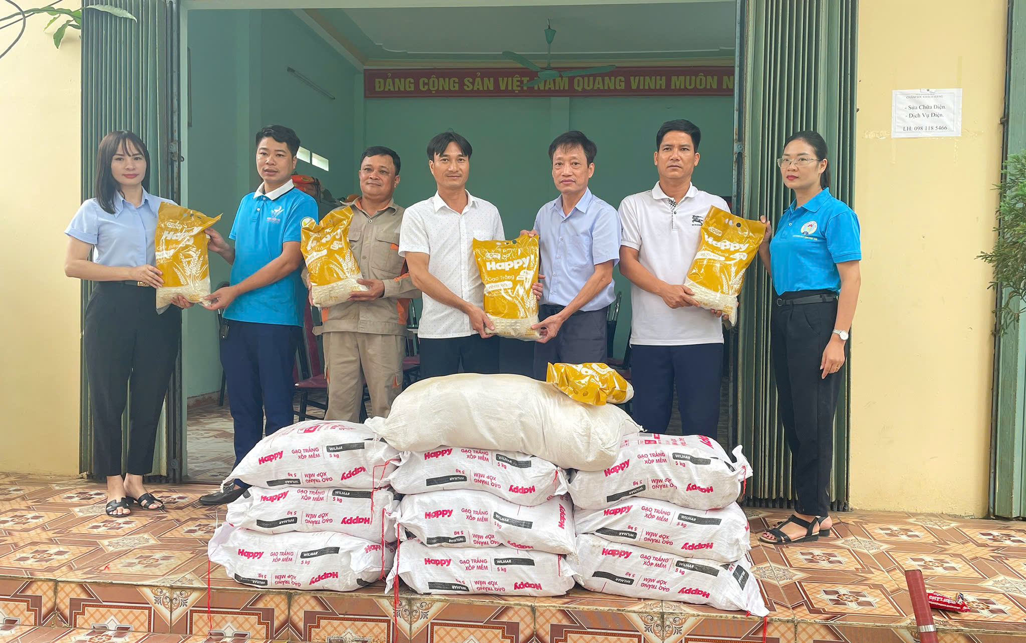 Liên minh Hợp tác xã tỉnh Phú Thọ tiếp tục thăm, động viên các Hợp tác xã bị thiệt hại do cơn bão số 3
