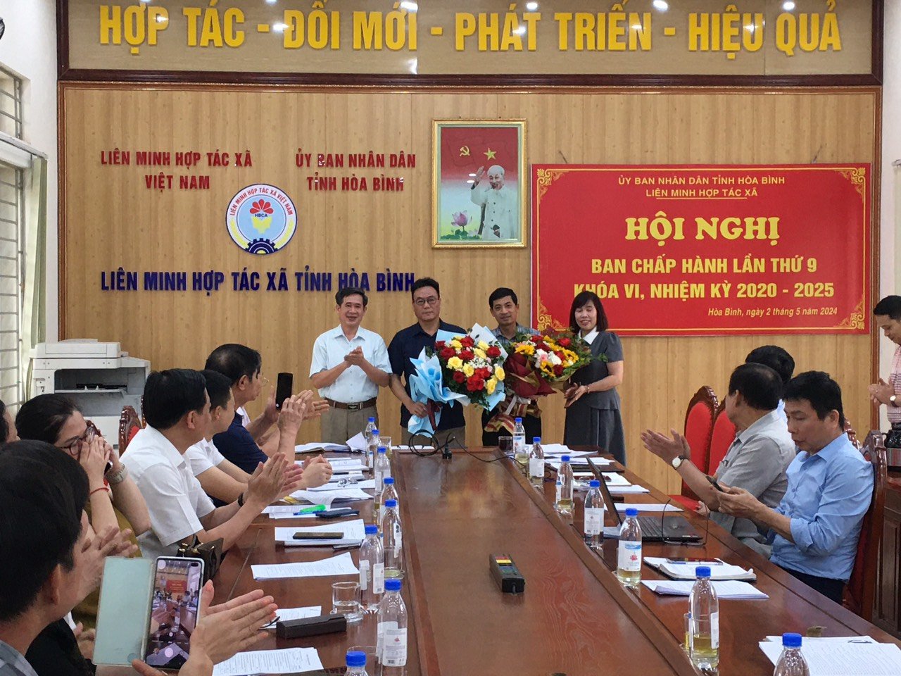 Đồng chí Hà Ngọc Tuấn được bầu giữ chức vụ Chủ tịch Liên minh Hợp tác xã tỉnh Hòa Bình nhiệm kỳ 2020 – 2025
