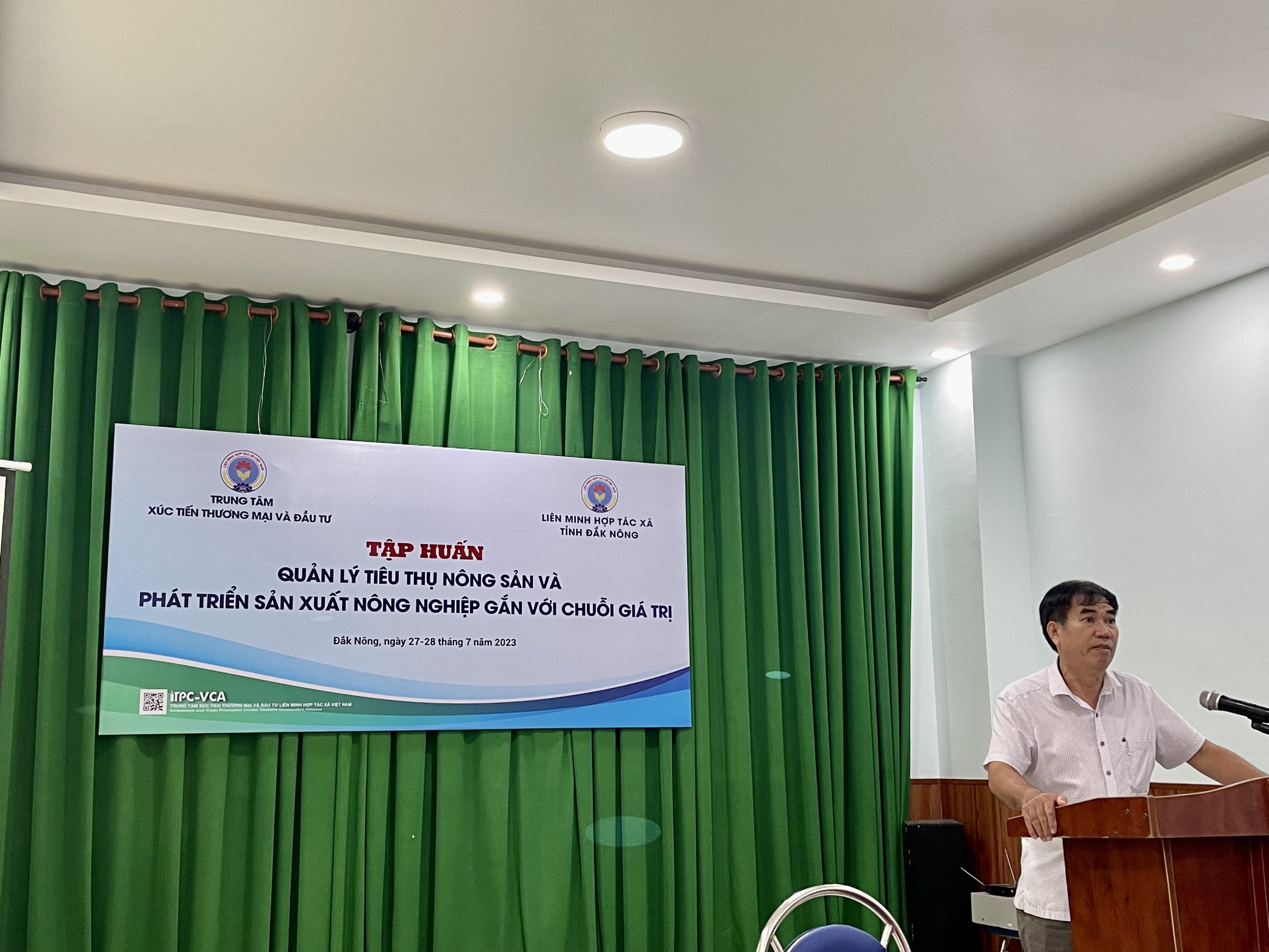Tập huấn quản lý tiêu thụ nông sản và Phát triển sản xuất nông nghiệp gắn với chuỗi giá trị  