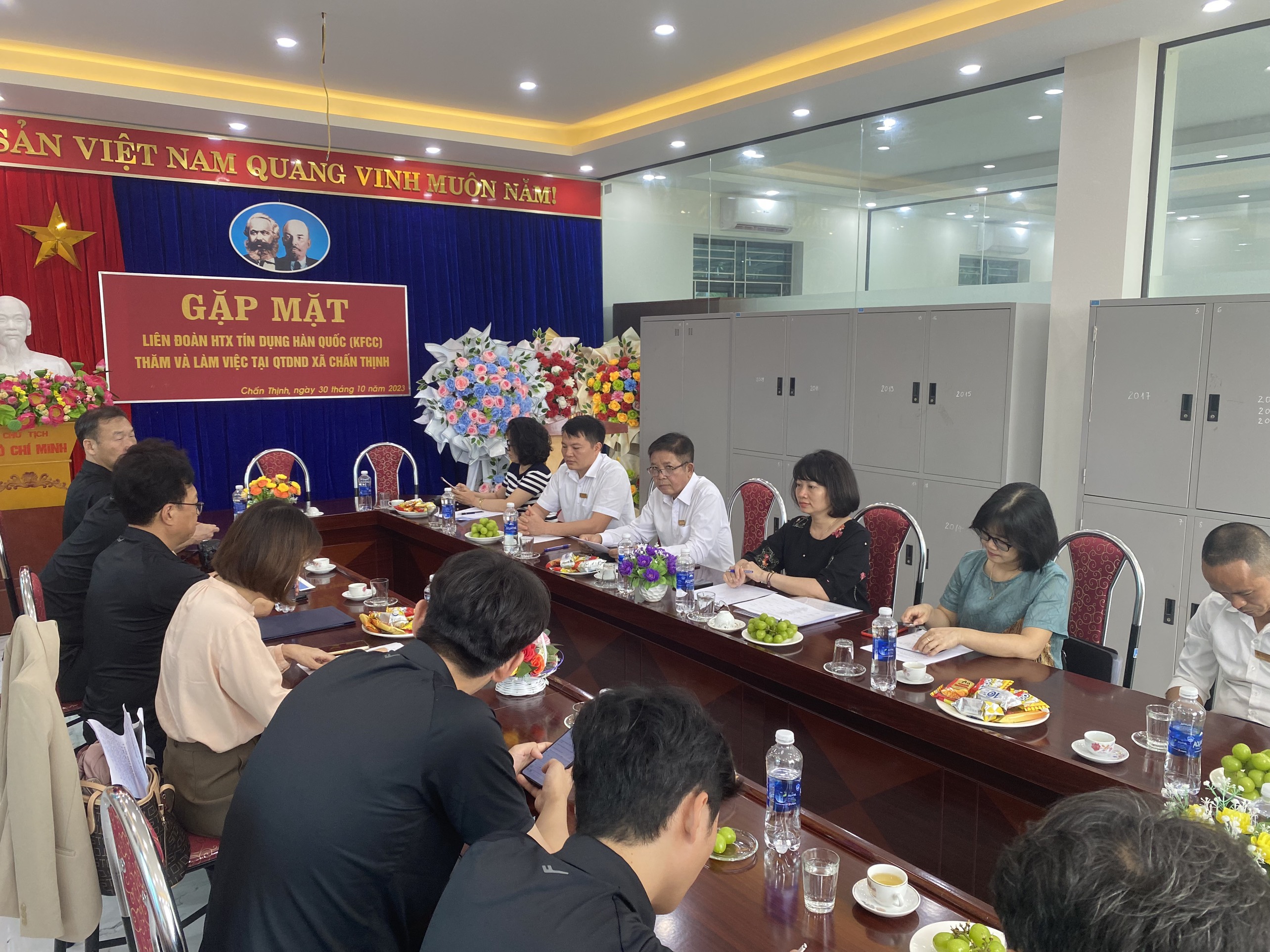 Liên minh HTX tỉnh Yên Bái: Làm việc với Liên đoàn Quốc gia HTX tín dụng cộng đồng Hàn Quốc
