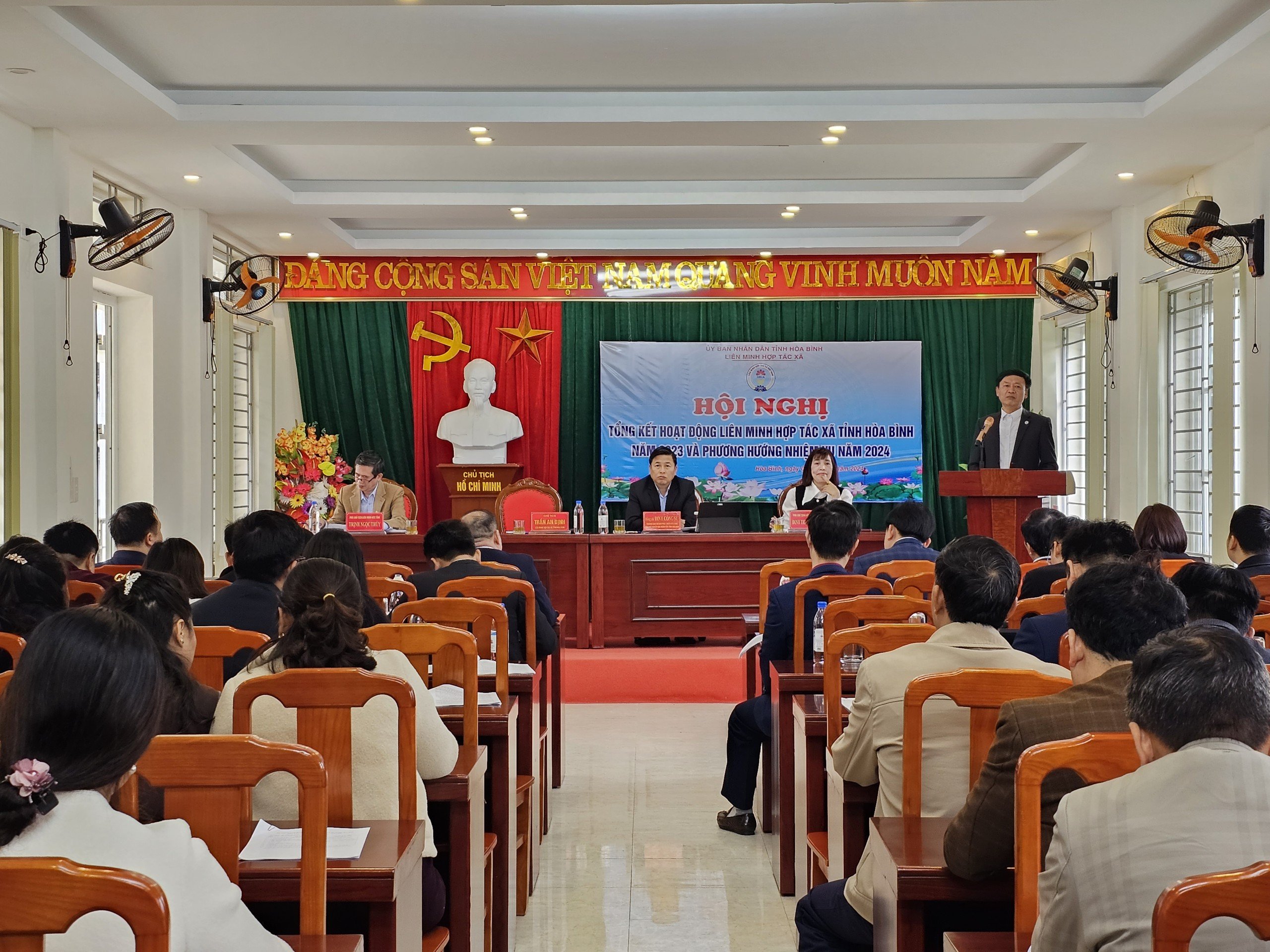 Liên minh HTX tỉnh Hoà Bình: Hội nghị tổng kết công tác năm 2023 và triển khai nhiệm vụ năm 2024
