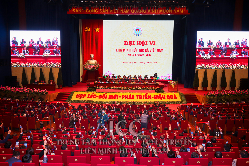Tin ảnh: Toàn cảnh Đại hội đại biểu toàn quốc Liên minh HTX Việt Nam lần thứ VI, nhiệm kỳ 2020- 2025