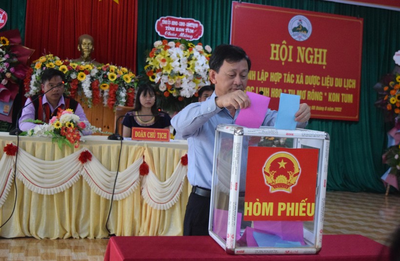 Thí điểm mô hình hợp tác xã với thành viên là viên chức và người dân tộc thiểu số
