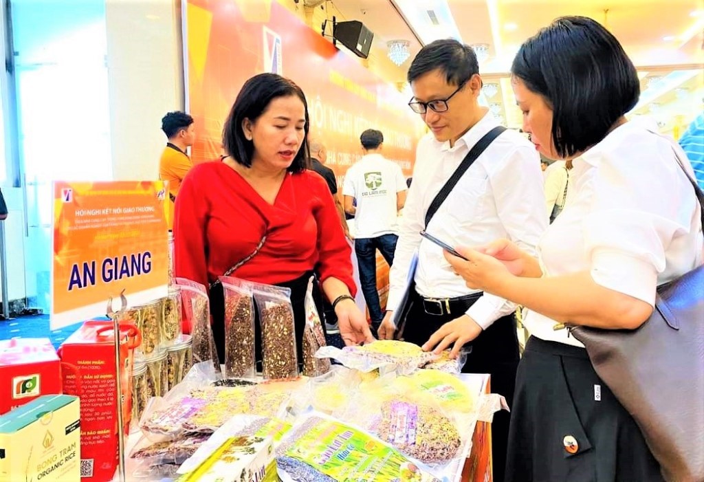Giải pháp đẩy mạnh cho vay Hợp tác xã ở nước ta